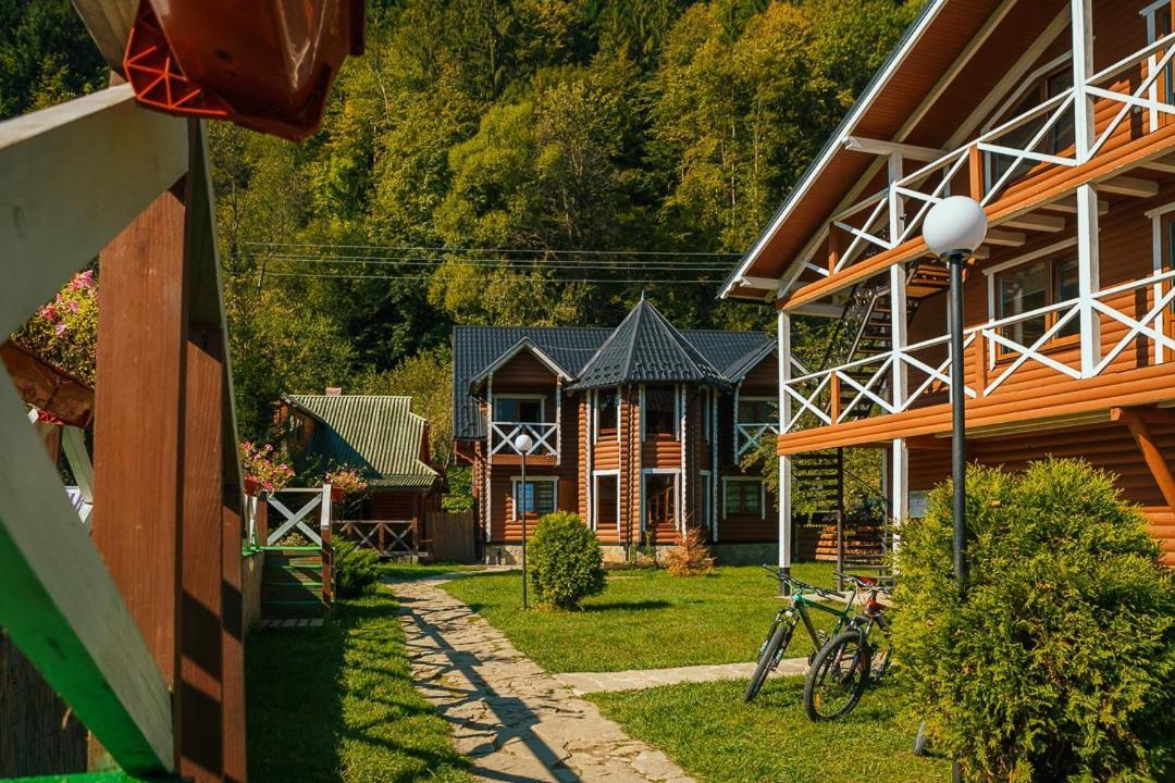Hotel Gorycvit à Verkhniy Yasenov Extérieur photo