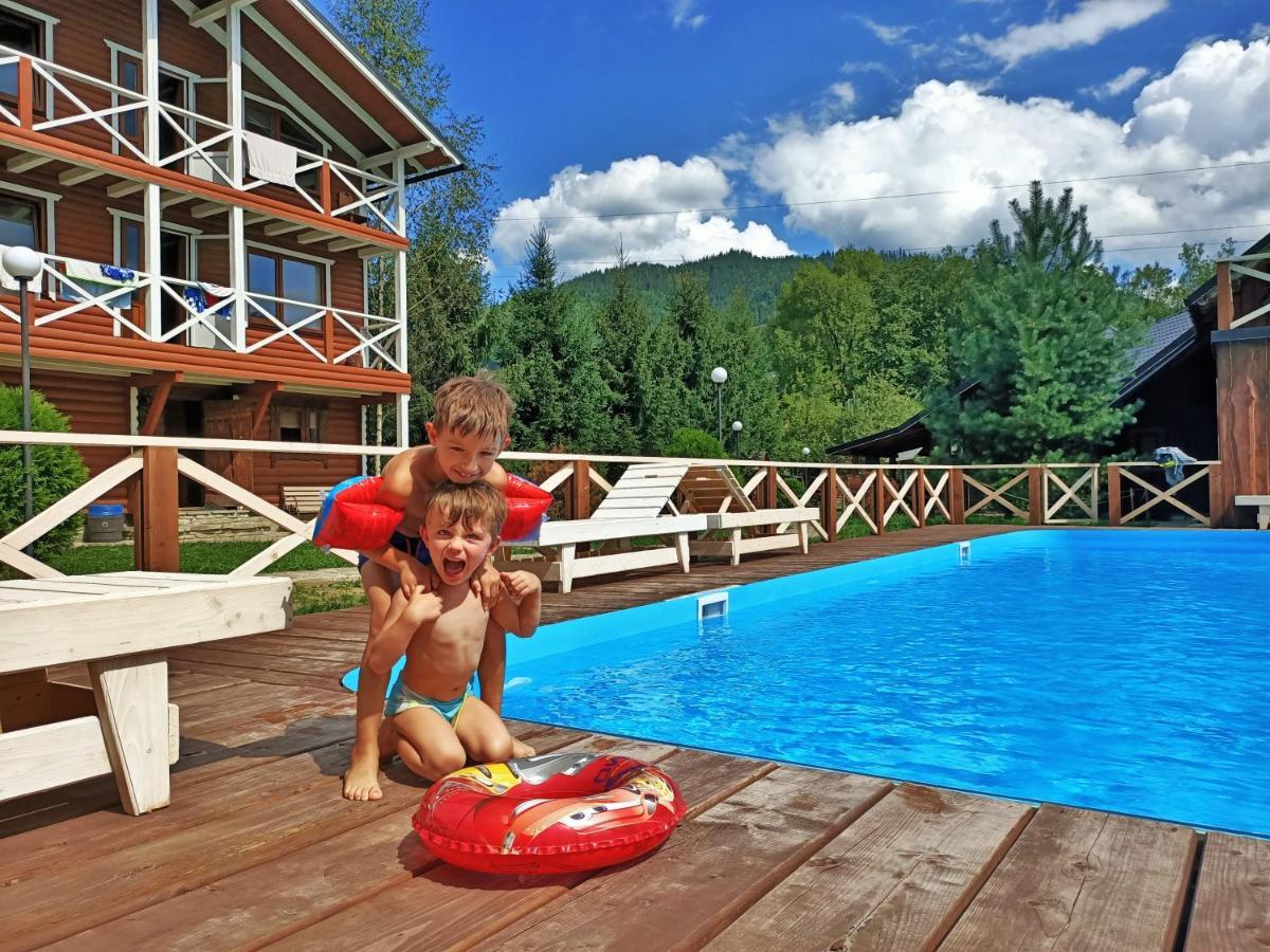 Hotel Gorycvit à Verkhniy Yasenov Extérieur photo