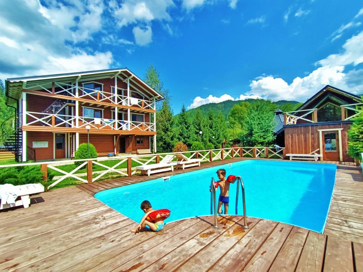 Hotel Gorycvit à Verkhniy Yasenov Extérieur photo